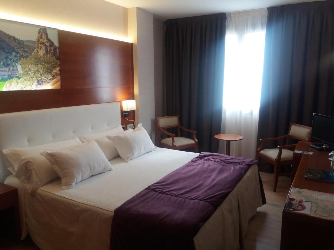 Hotel Balneario Valle Del Jerte Valdastillas Exterior photo